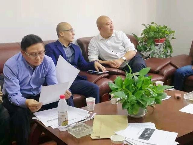 点击新窗口打开