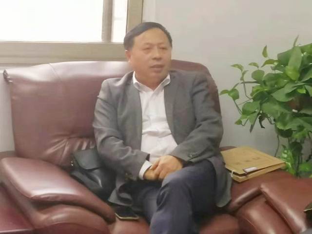 点击新窗口打开