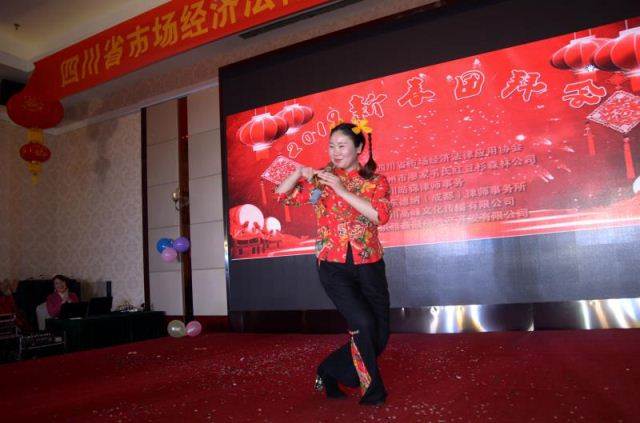 点击新窗口打开