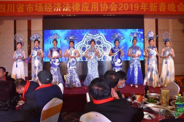 点击新窗口打开