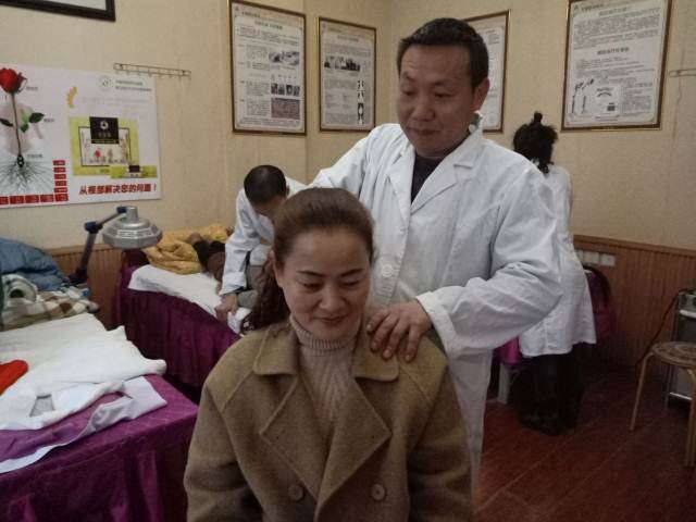 点击新窗口打开