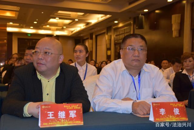 点击新窗口打开