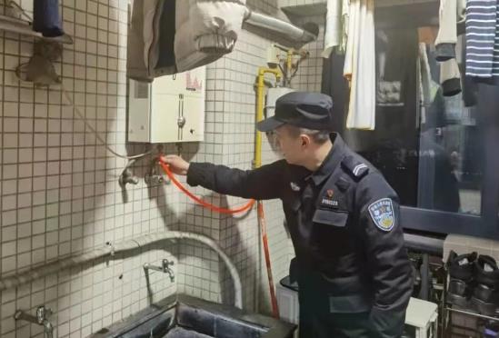 点击新窗口打开